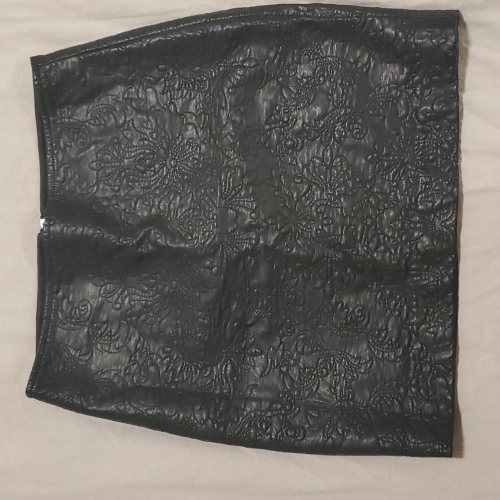 Dynamite skirt